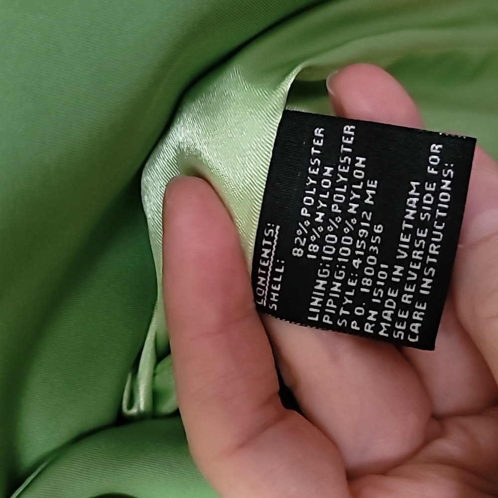 Women's Green Coat - Picture 7 of 9